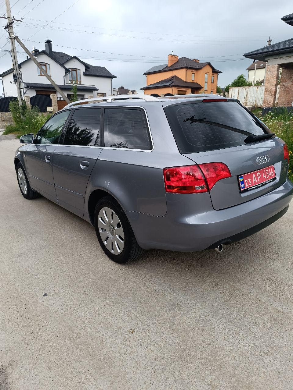 Audi A4 - фото 28