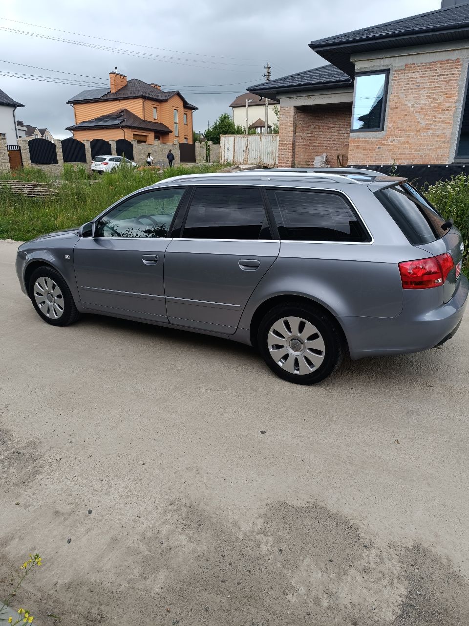 Audi A4 - фото 31