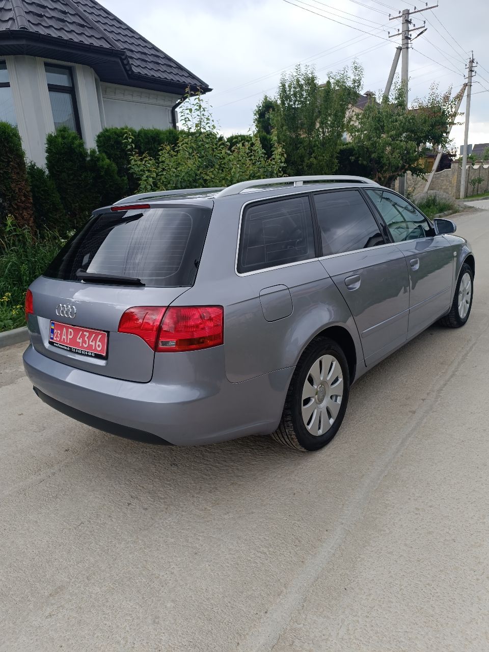 Audi A4 - фото 19