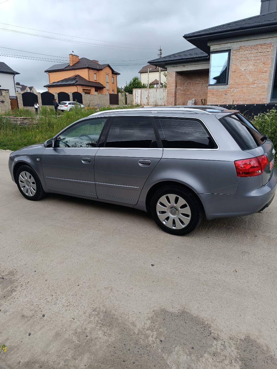 Audi A4 - фото 30