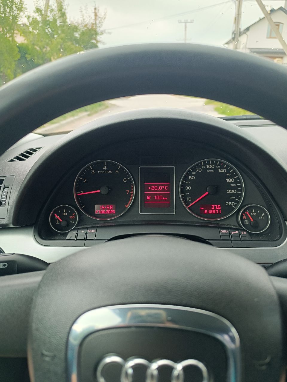 Audi A4 - фото 65