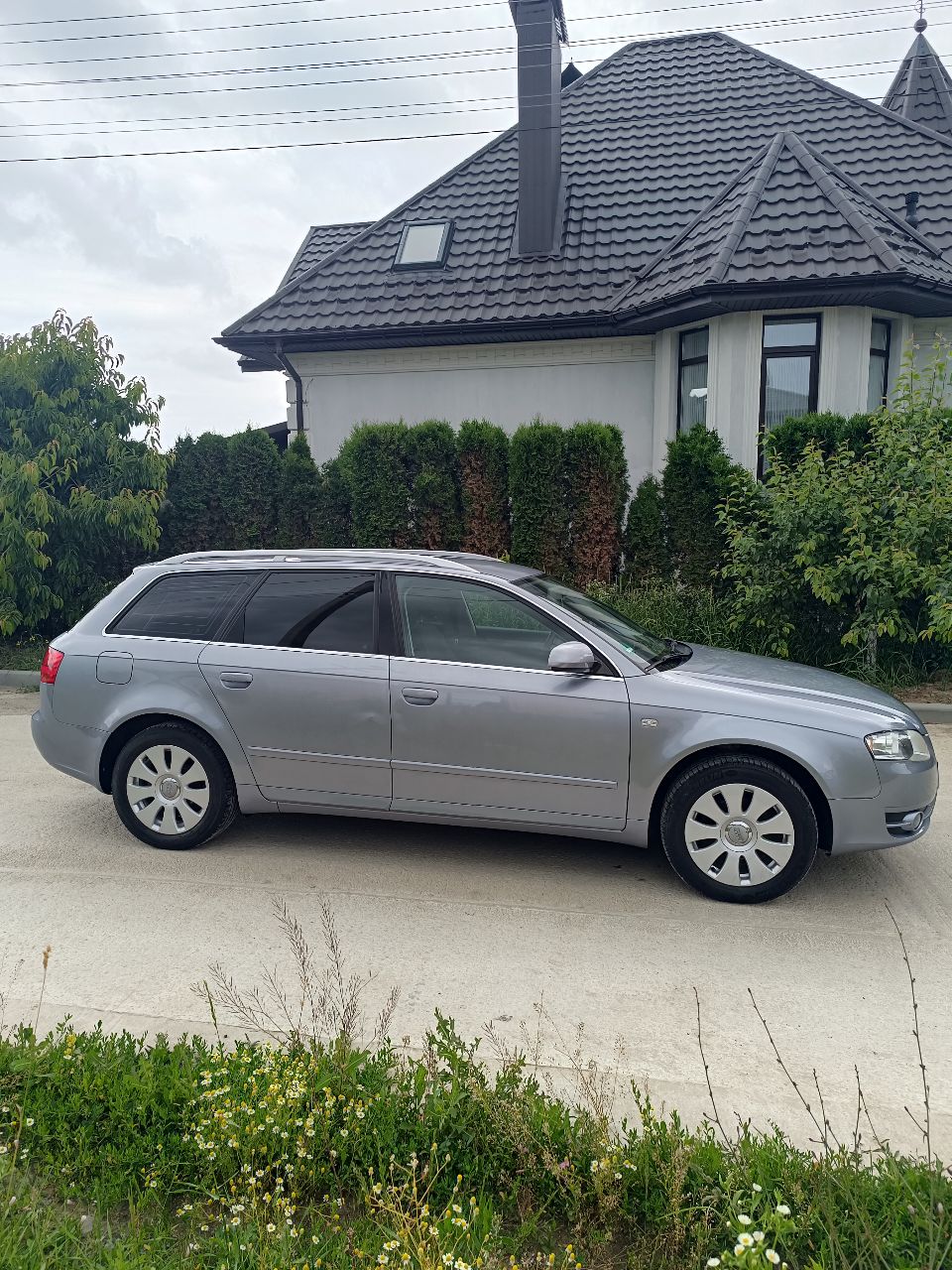 Audi A4 - фото 15