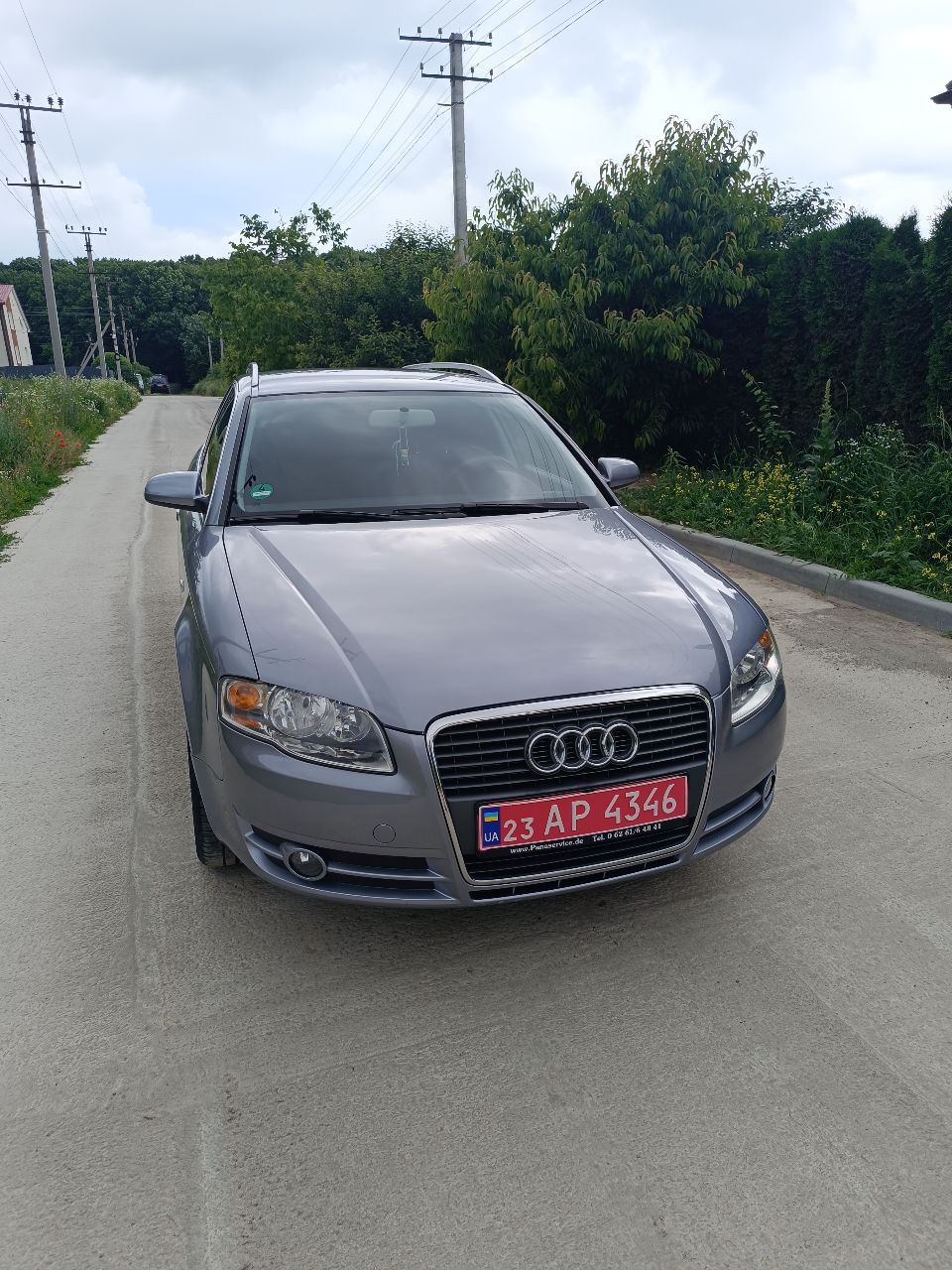 Audi A4 - фото 5