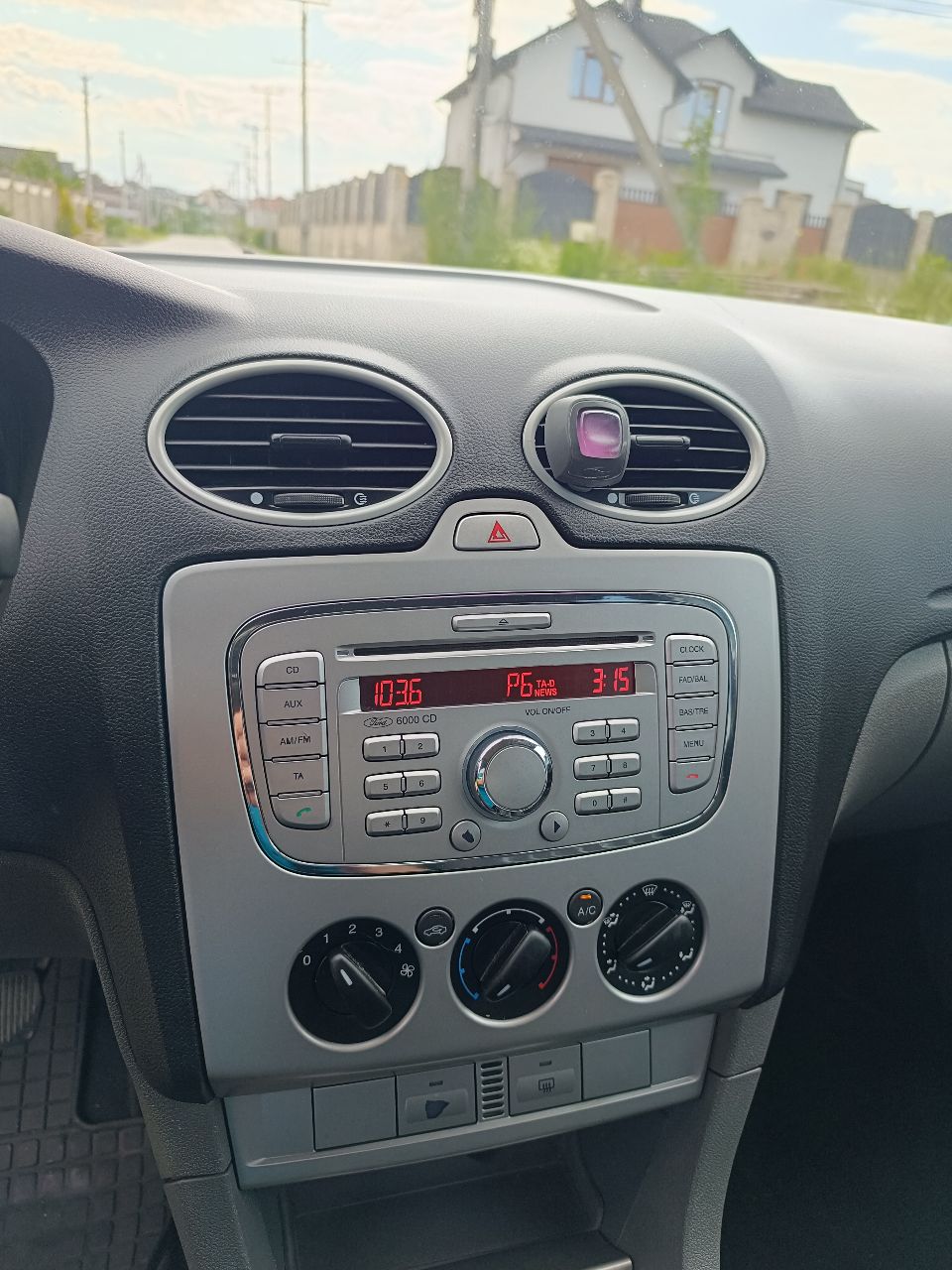 Ford Focus - фото 39