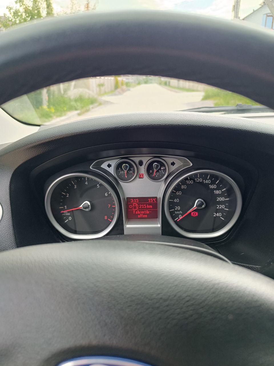 Ford Focus - фото 40