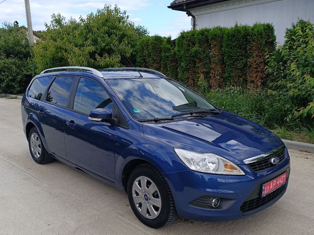 Ford Focus - фото 1