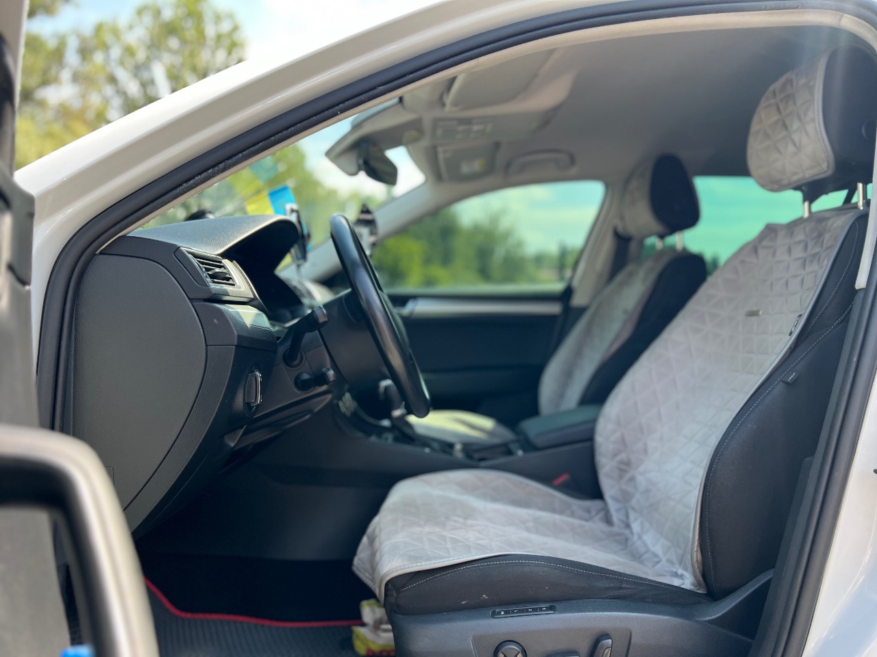 Skoda Superb - фото 8