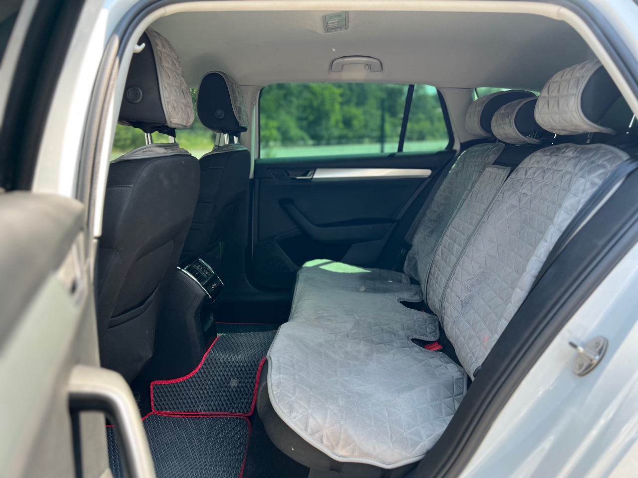 Skoda Superb - фото 10