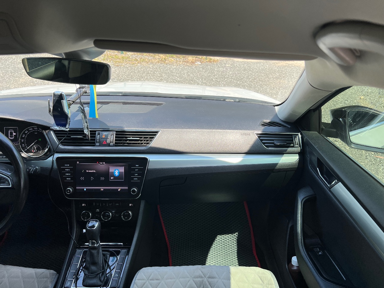 Skoda Superb - фото 5