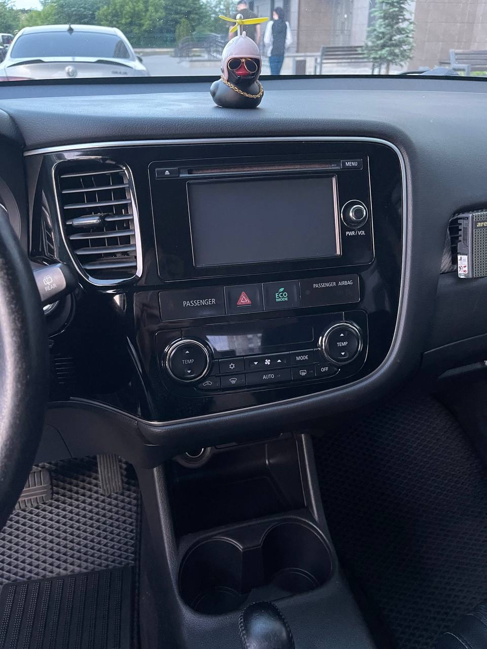 Mitsubishi Outlander - фото 23