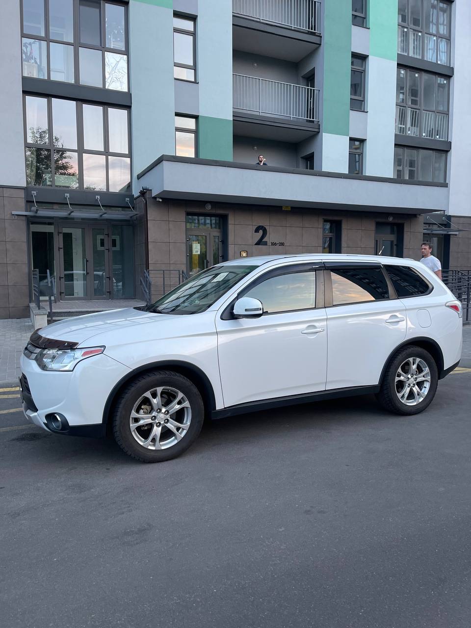 Mitsubishi Outlander - фото 7