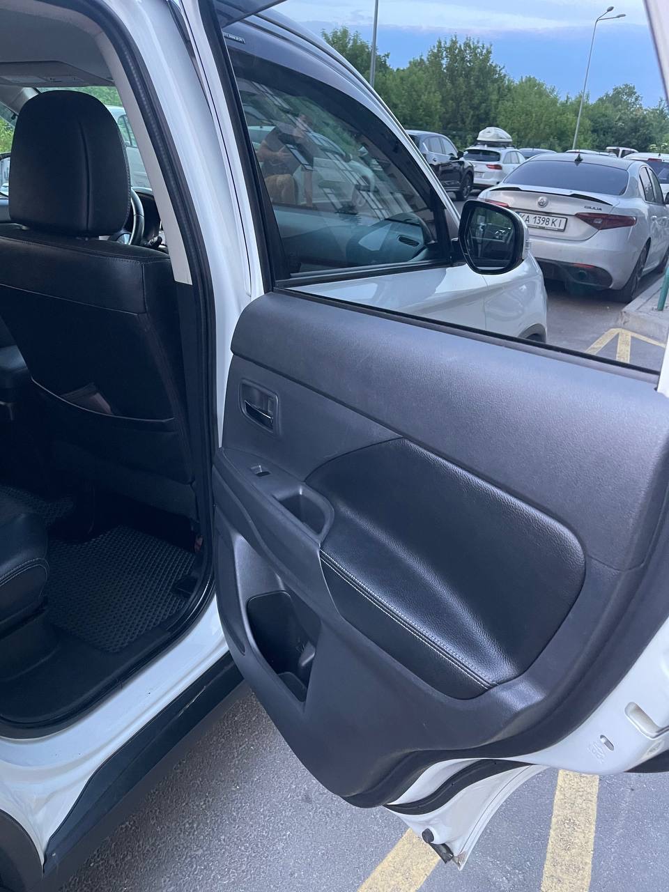 Mitsubishi Outlander - фото 17