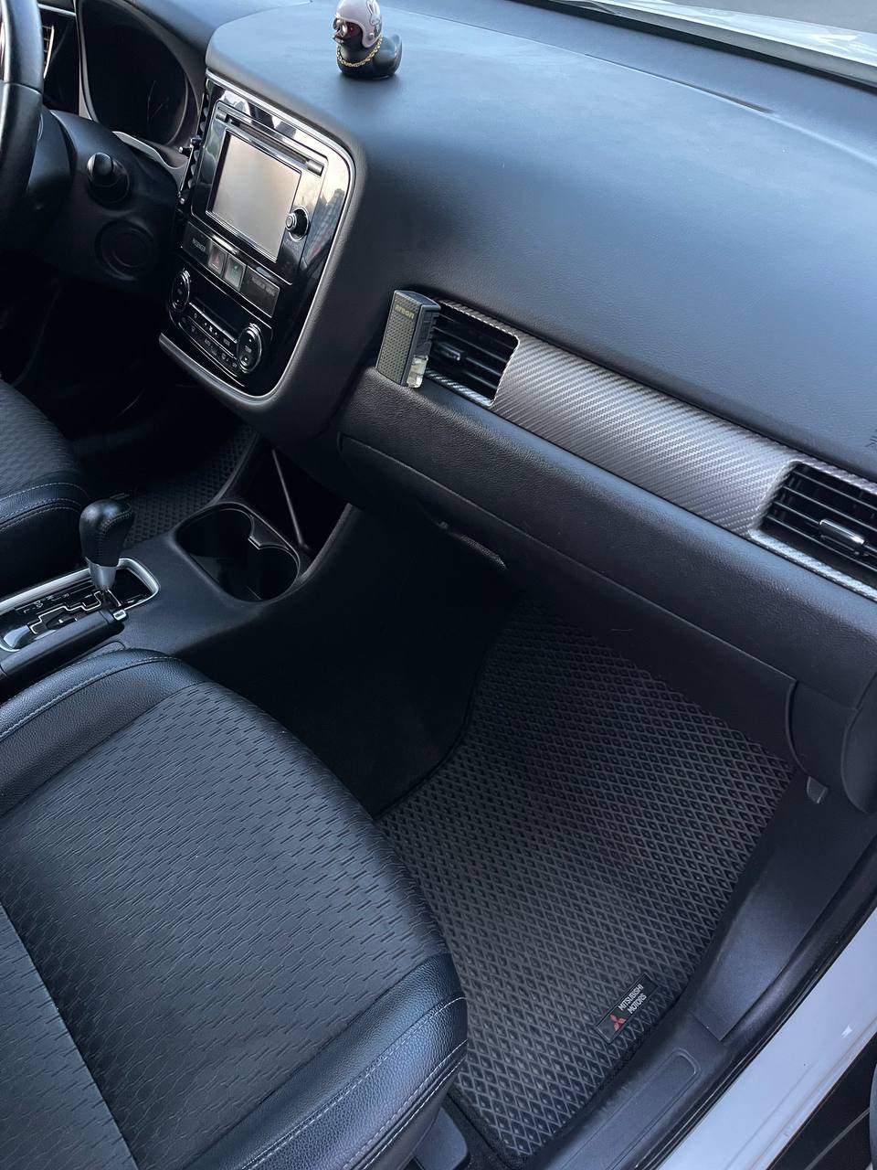 Mitsubishi Outlander - фото 19