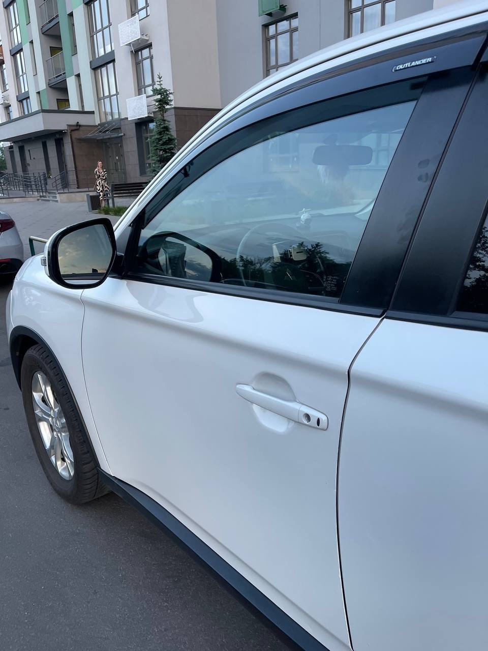 Mitsubishi Outlander - фото 14