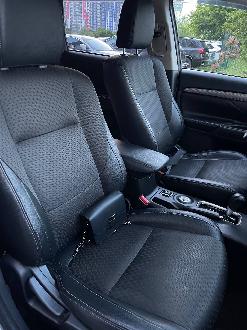 Mitsubishi Outlander - фото 18