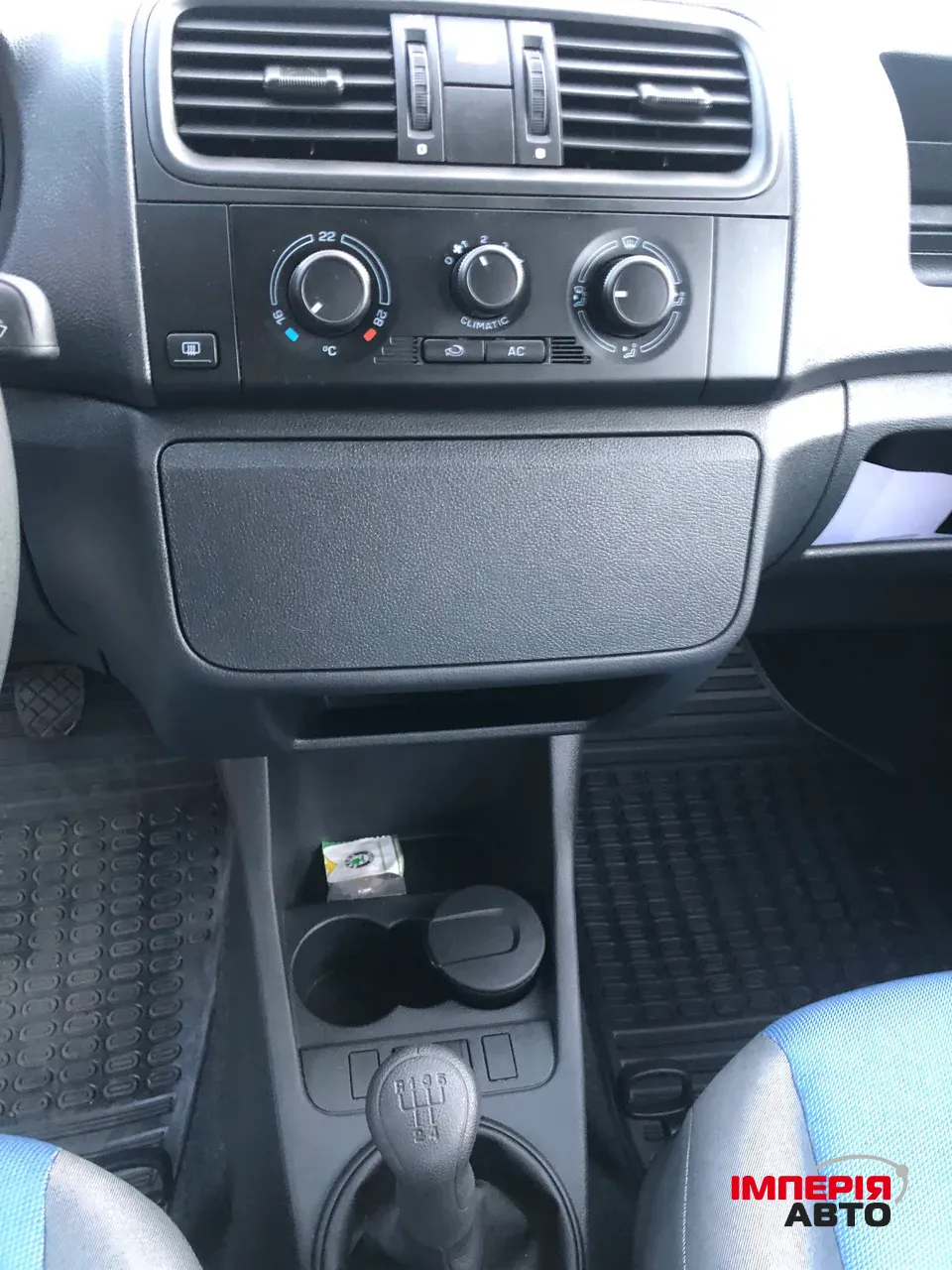 Skoda Fabia - фото 10