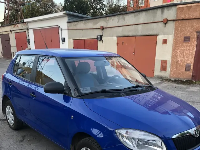Skoda Fabia - фото 2