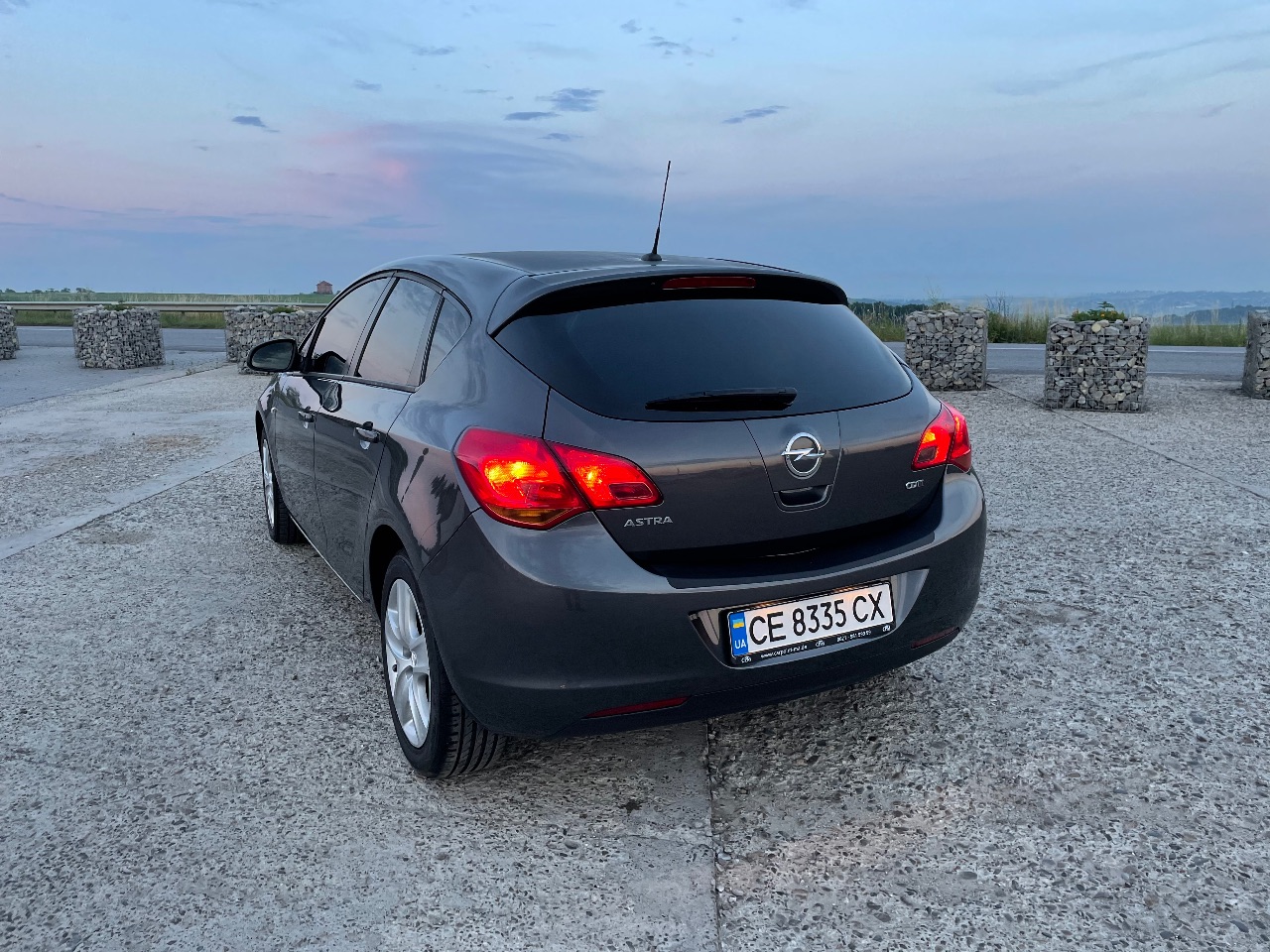 Opel Astra - фото 8