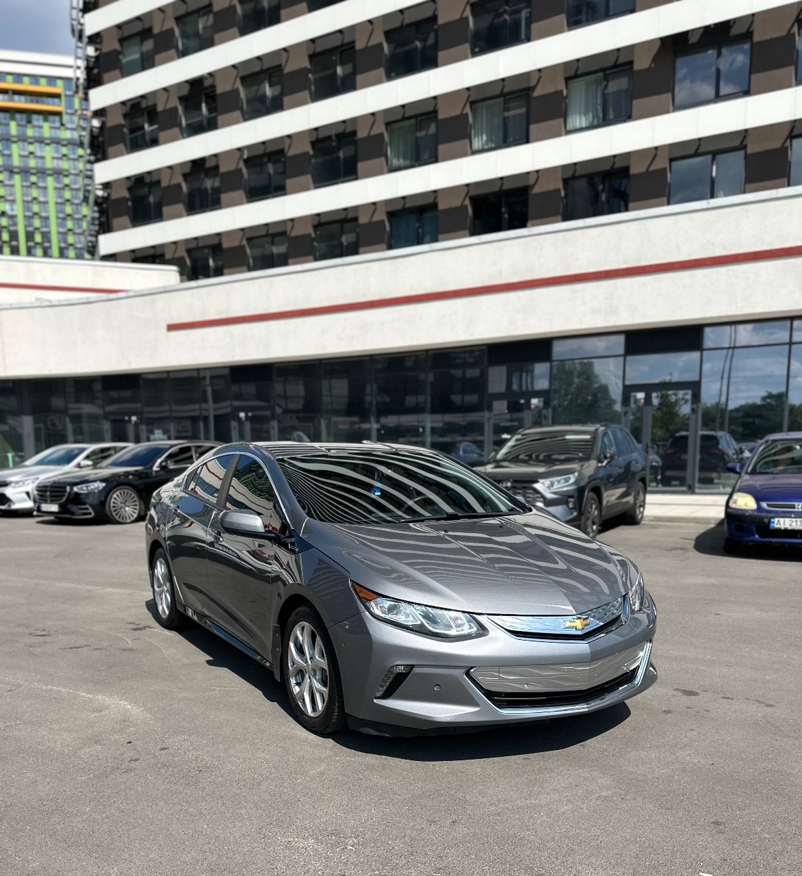 Chevrolet Volt - фото 1