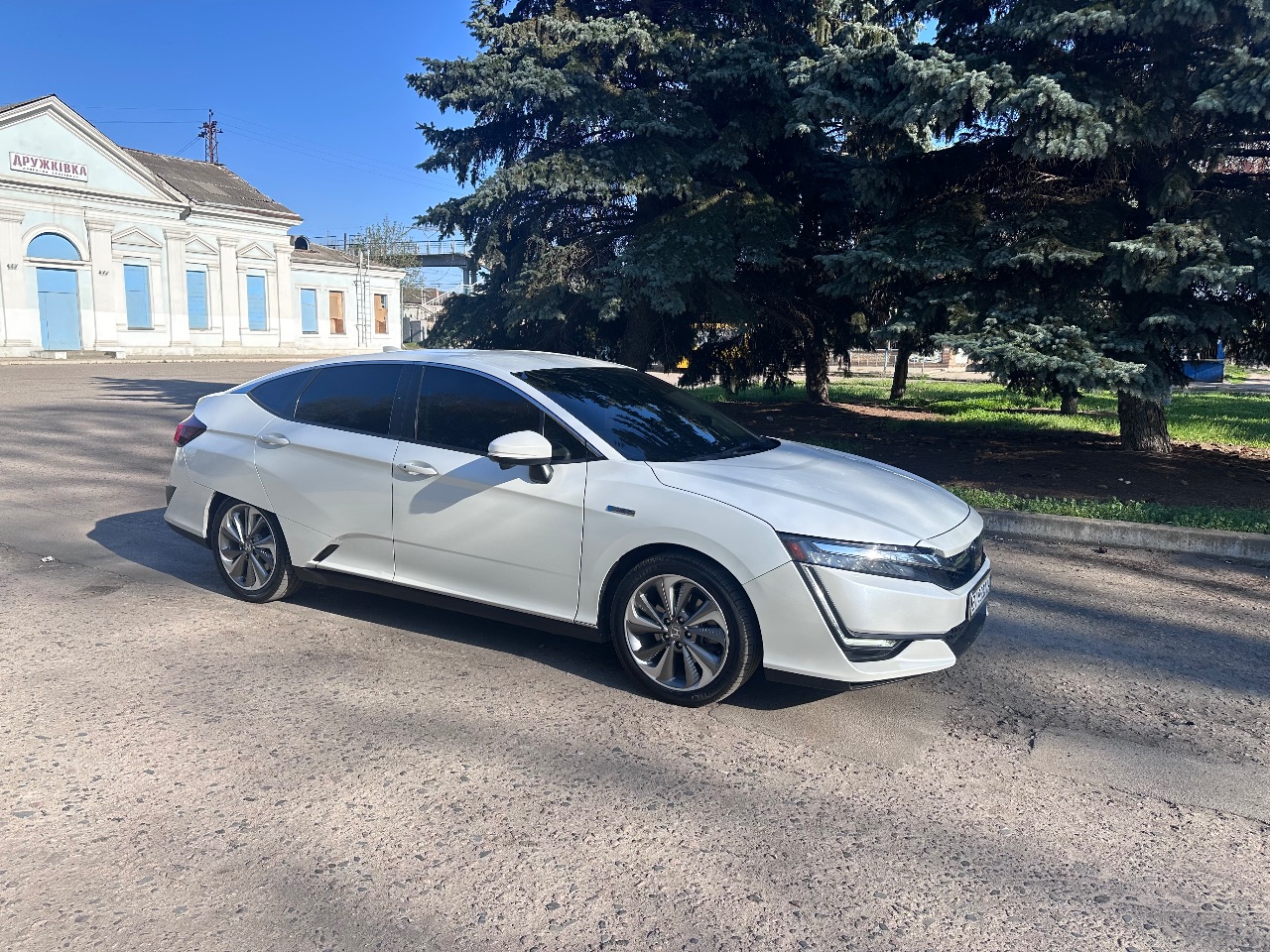 Honda Clarity - фото 4