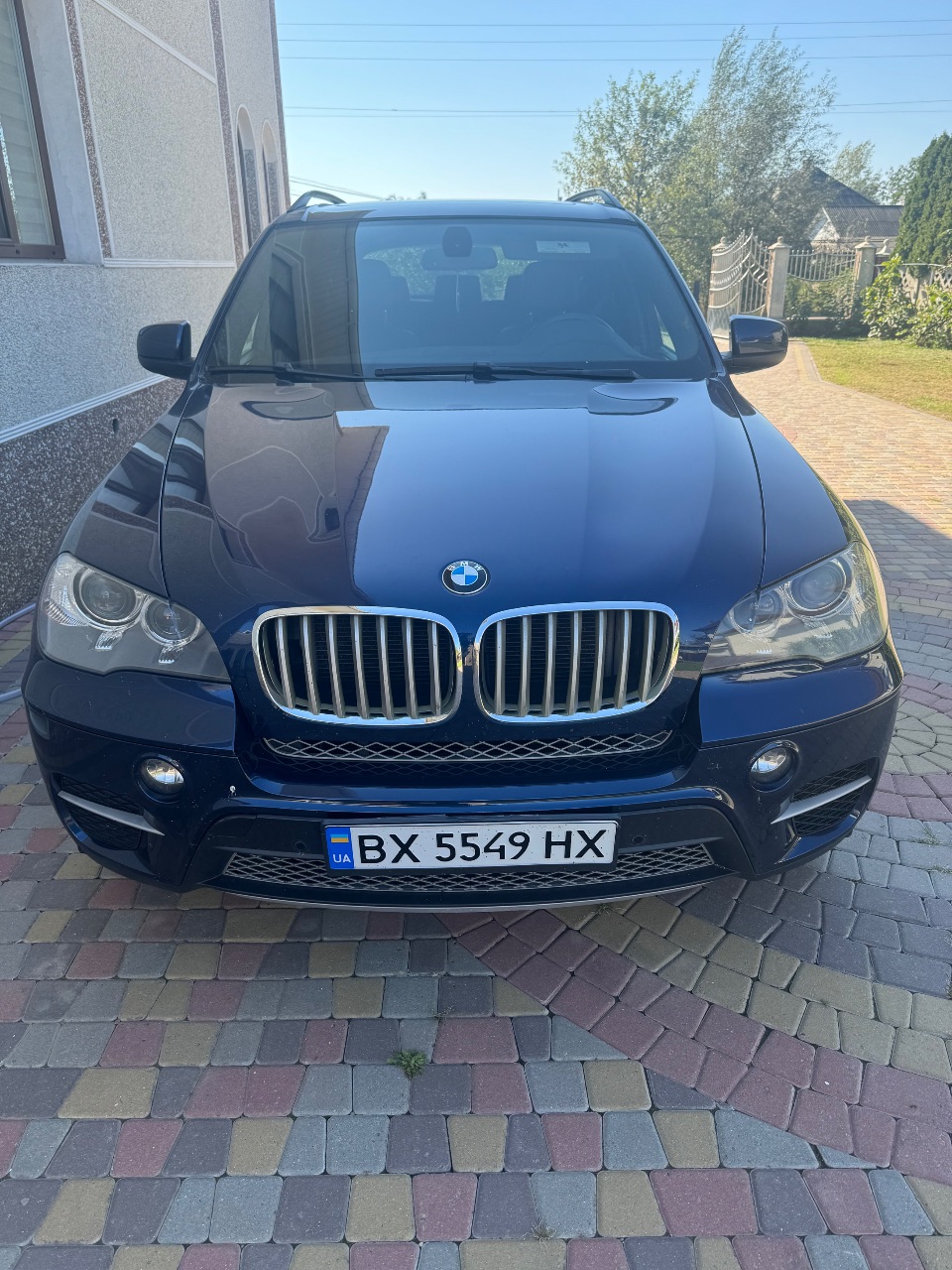 BMW X5 - фото 1