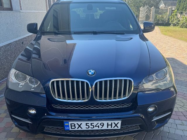 BMW X5 - фото 1