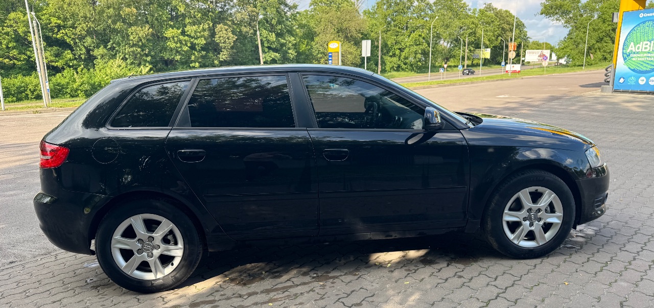 Audi A3 - фото 4