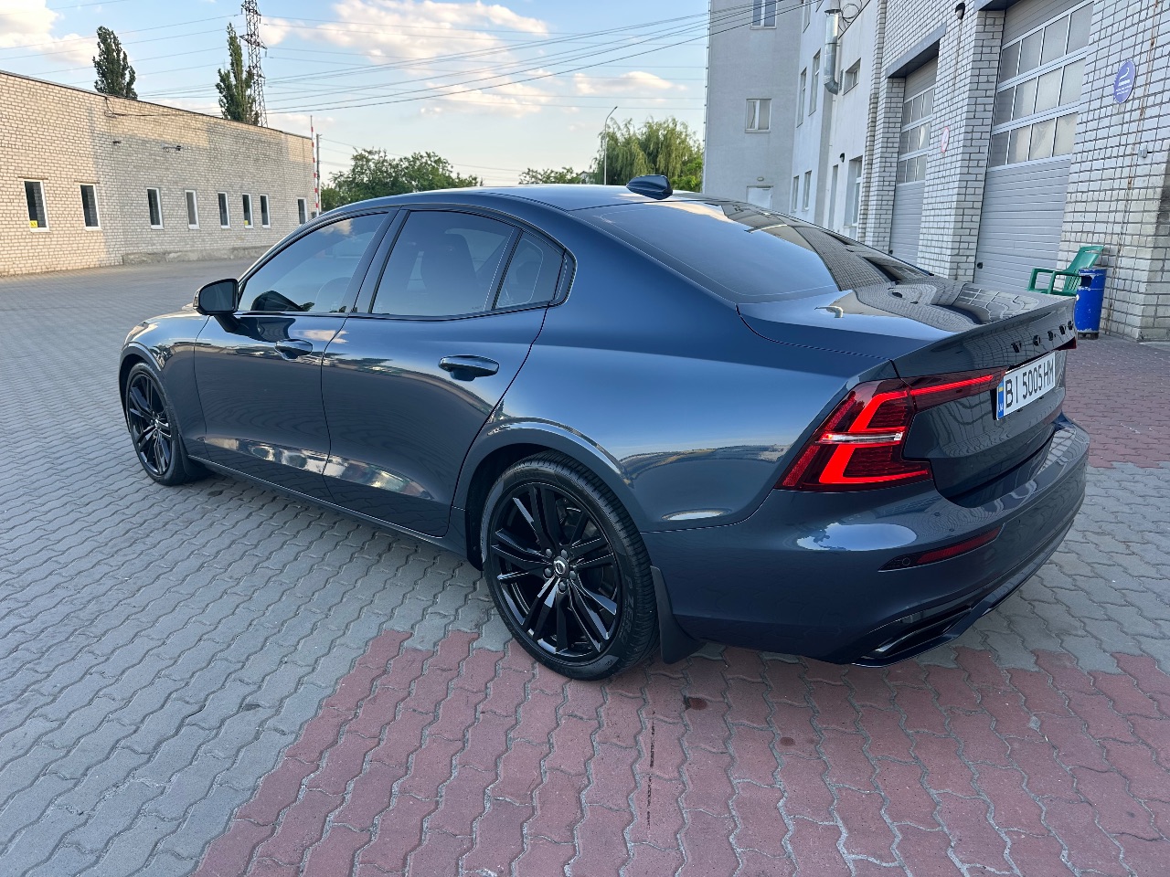 Volvo S60 - фото 9