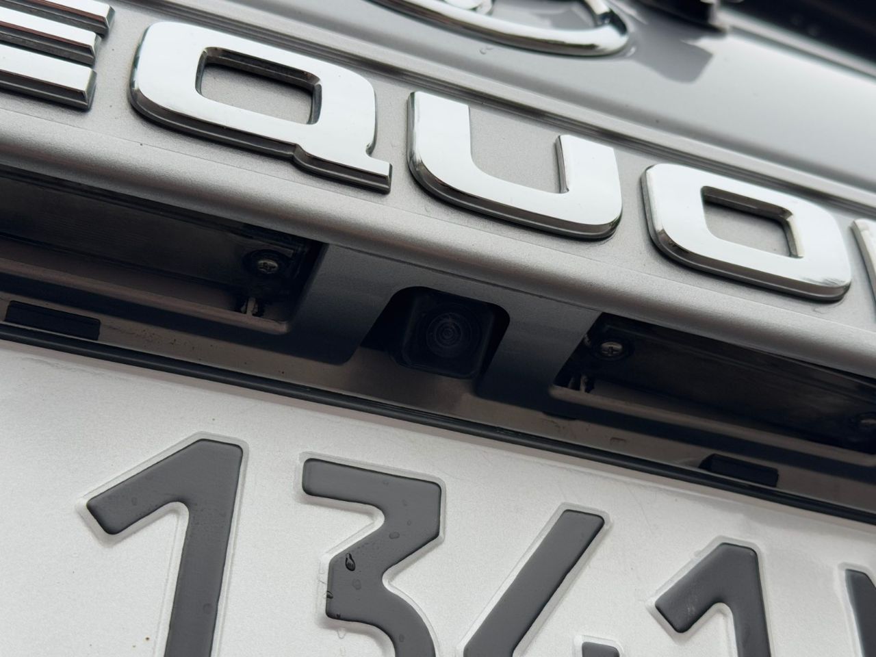 Toyota Sequoia - фото 29