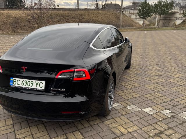 Tesla Model 3 - фото 3