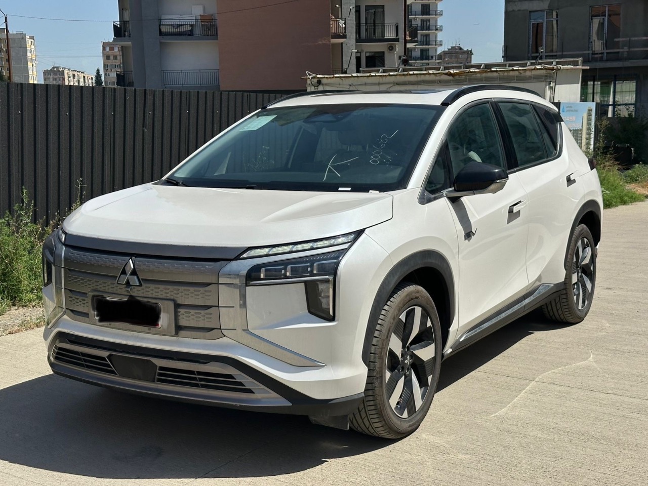 Mitsubishi Airtrek - фото 1