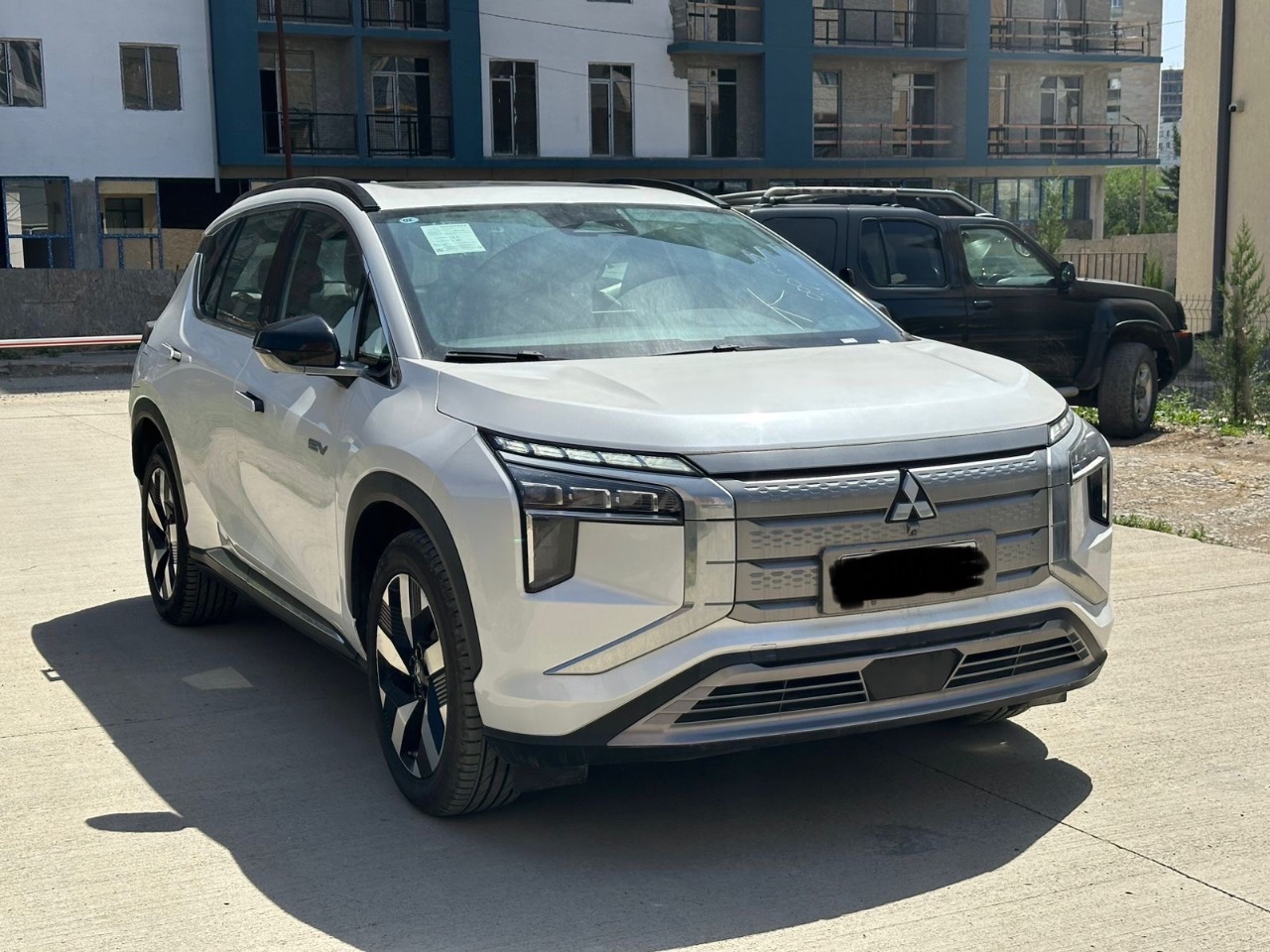 Mitsubishi Airtrek - фото 6