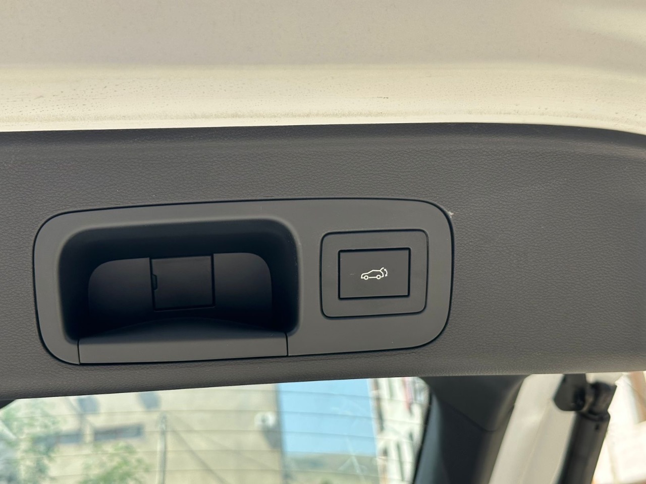 Mitsubishi Airtrek - фото 10