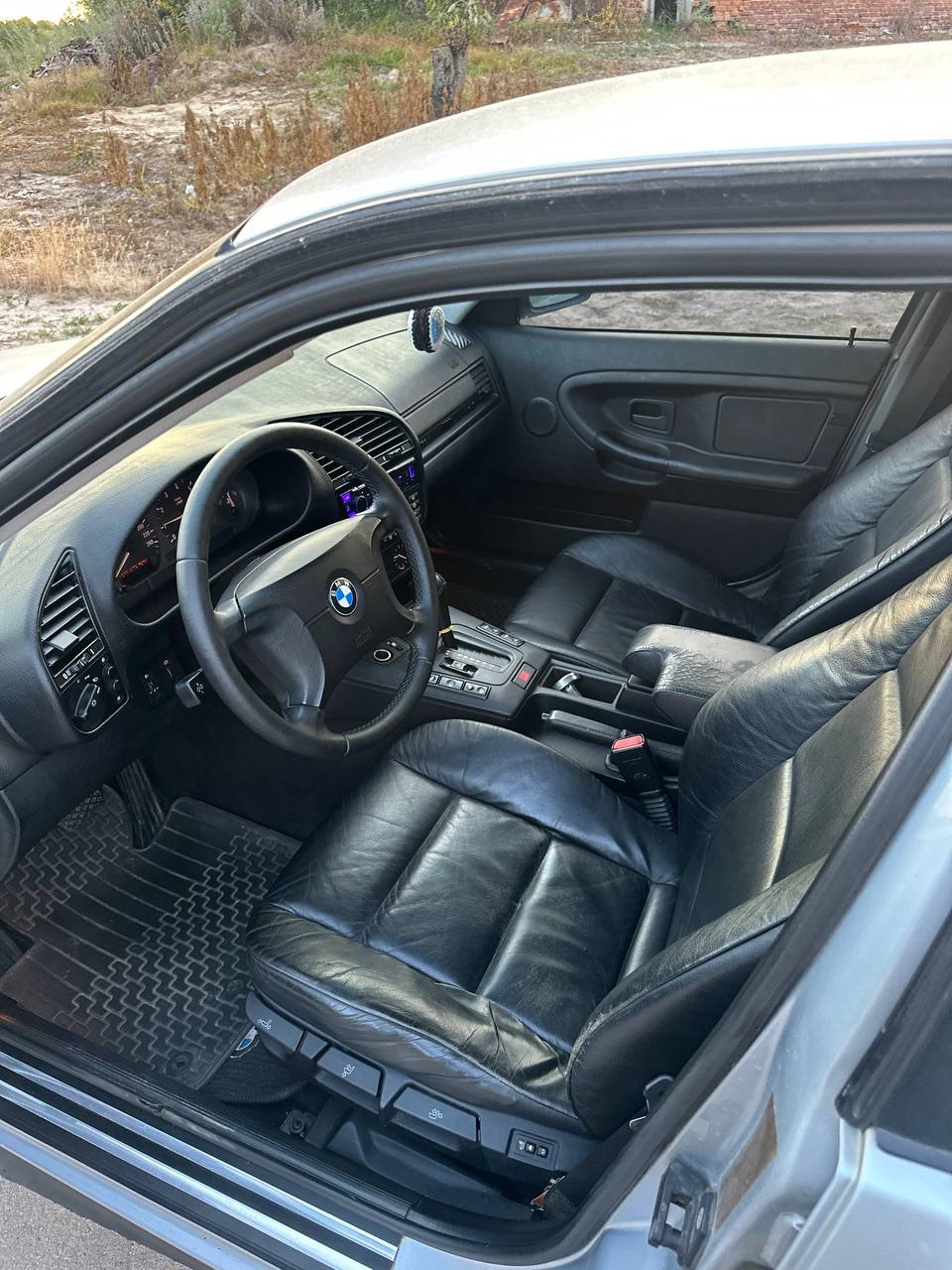 BMW 3 серії - фото 11