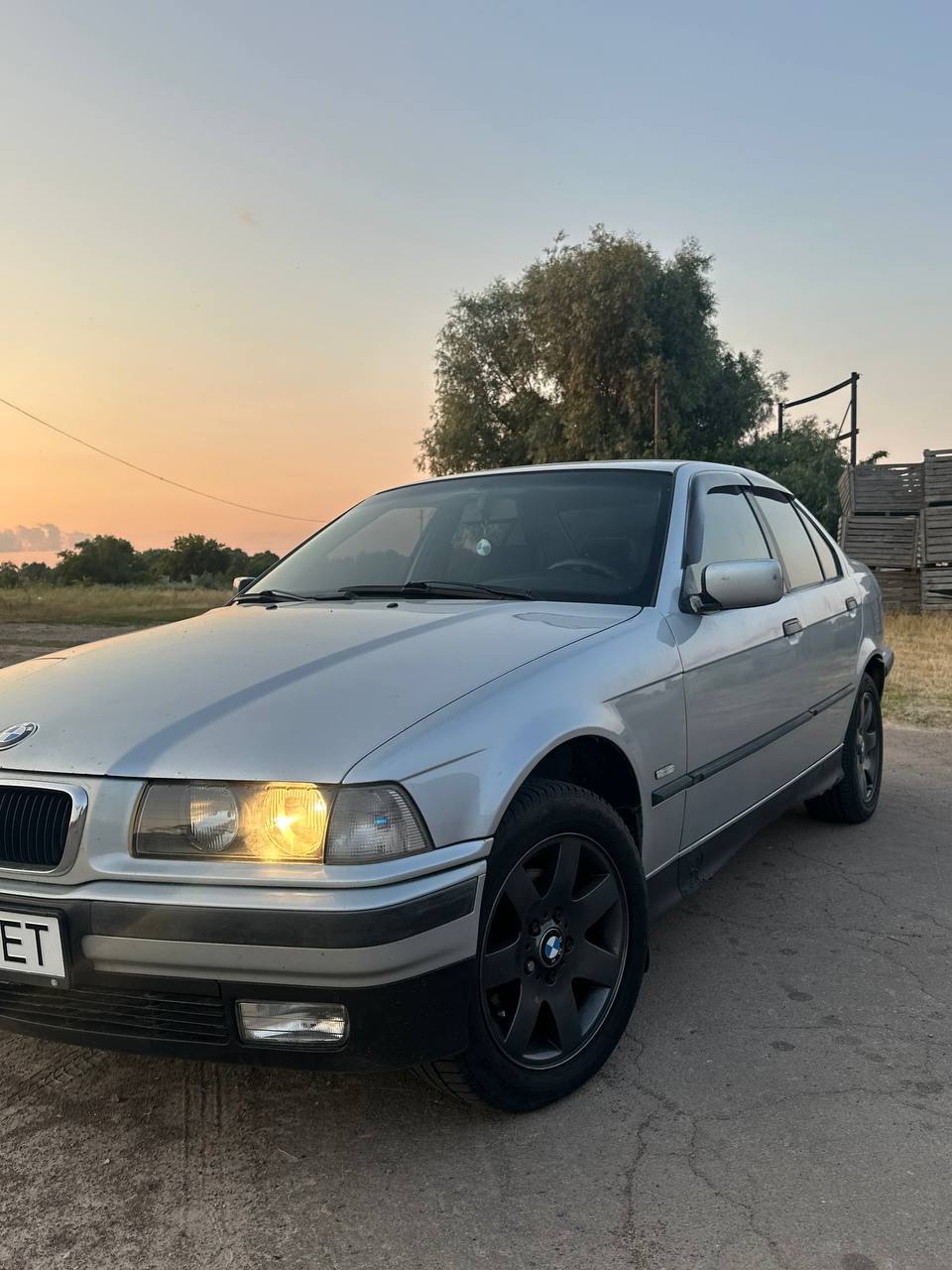 BMW 3 серії - фото 3