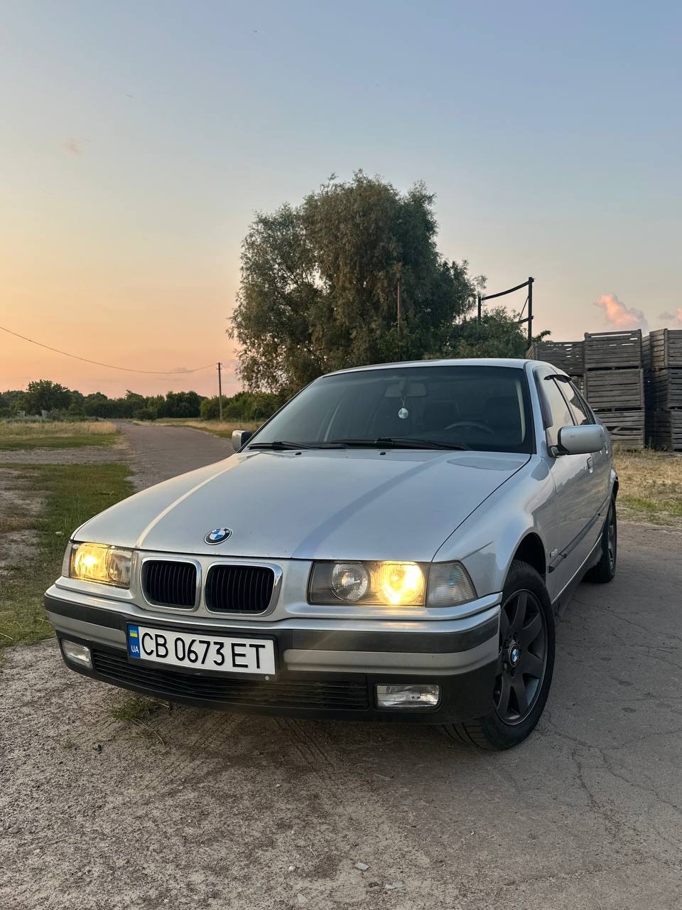 BMW 3 серії - фото 1