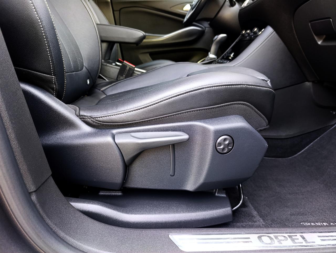 Opel Grandland X - фото 60