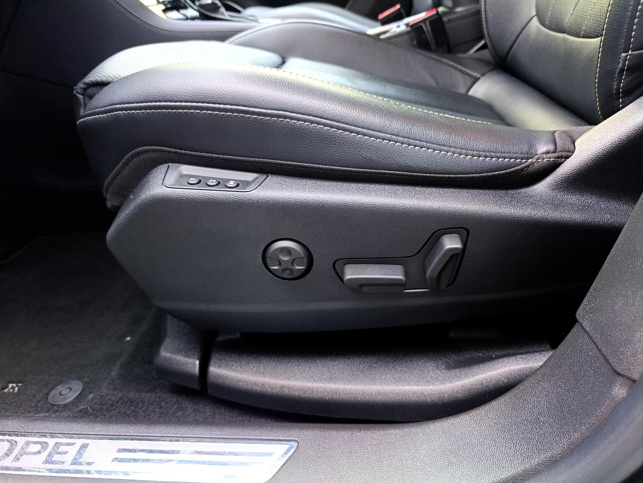 Opel Grandland X - фото 51