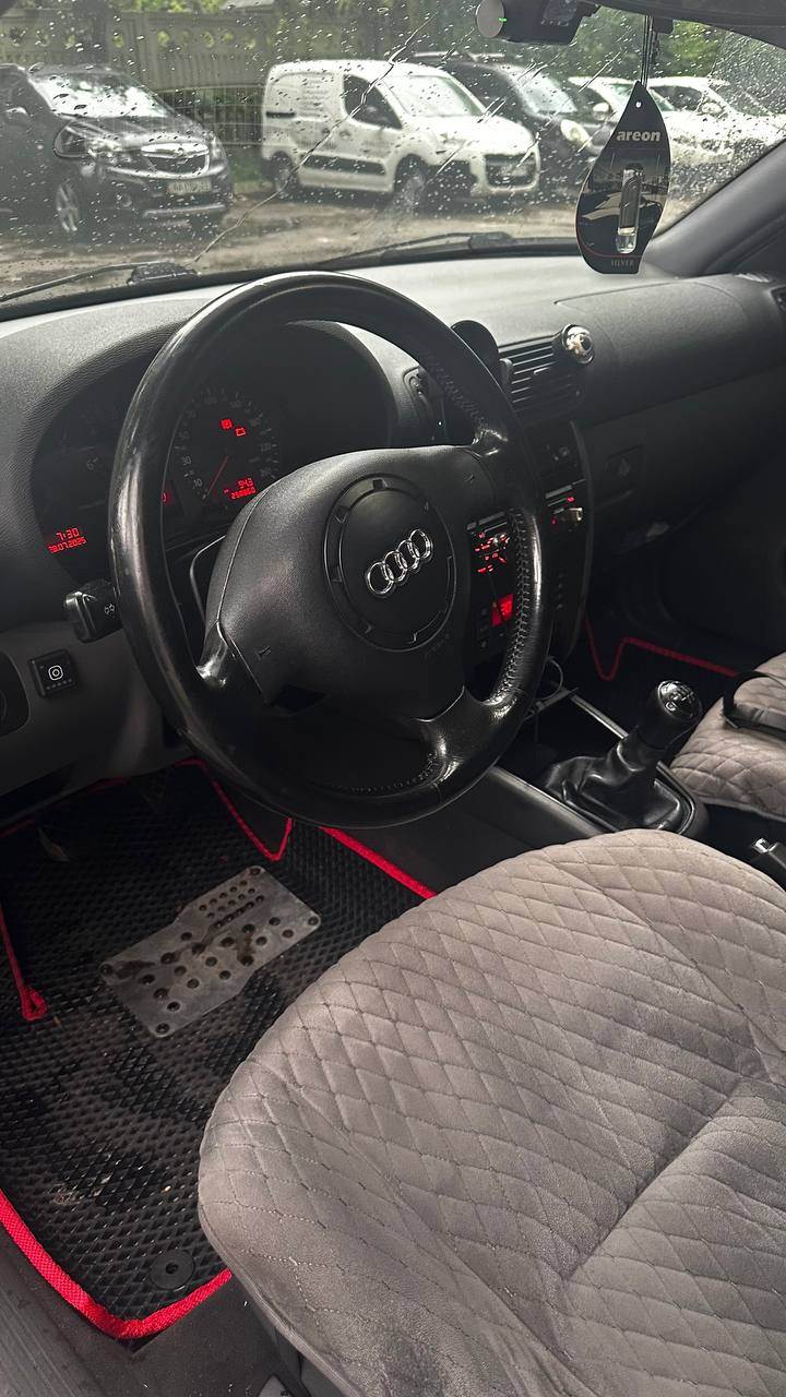Audi A3 - фото 6