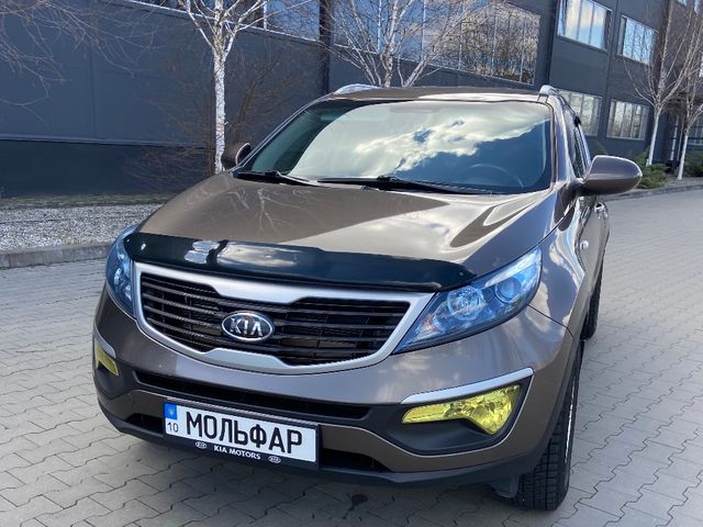 Kia Sportage - фото 1