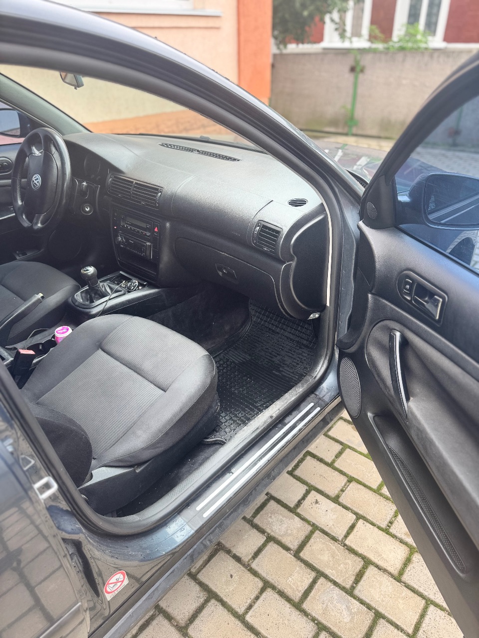 Volkswagen Passat - фото 6