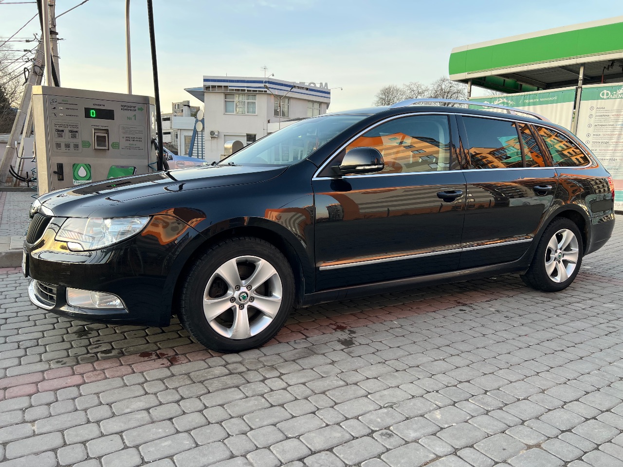 Skoda Superb - фото 6