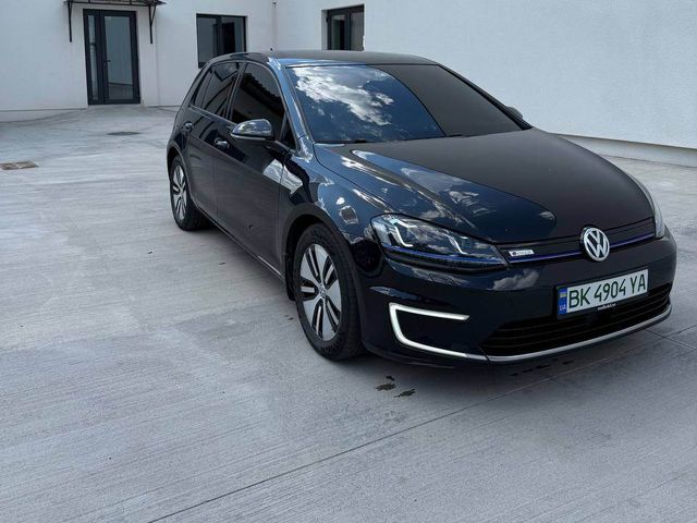 Volkswagen Golf 2015, Луцьк, $9 750 - зображення 1