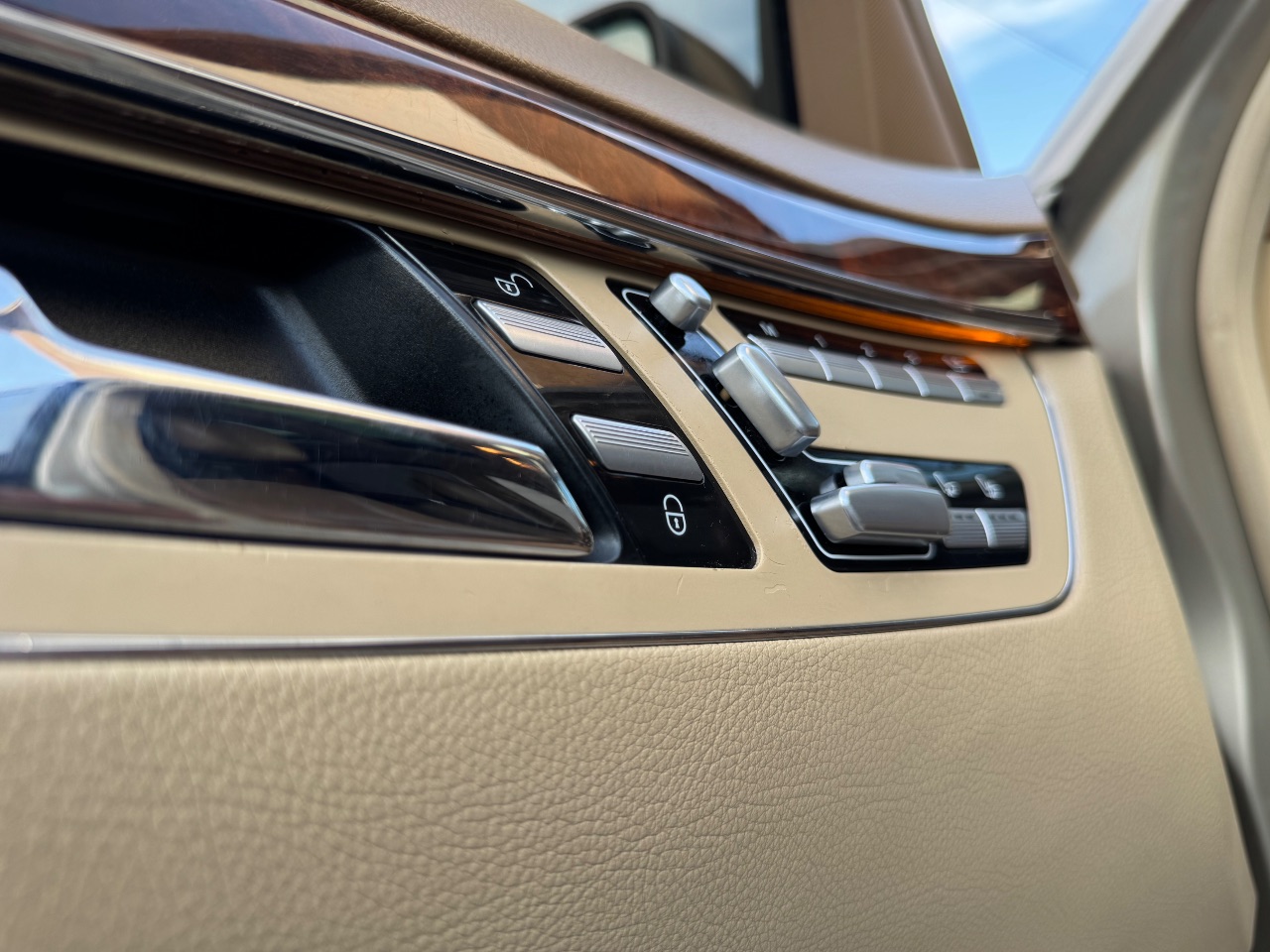 Mercedes-Benz S-Класс - фото 31