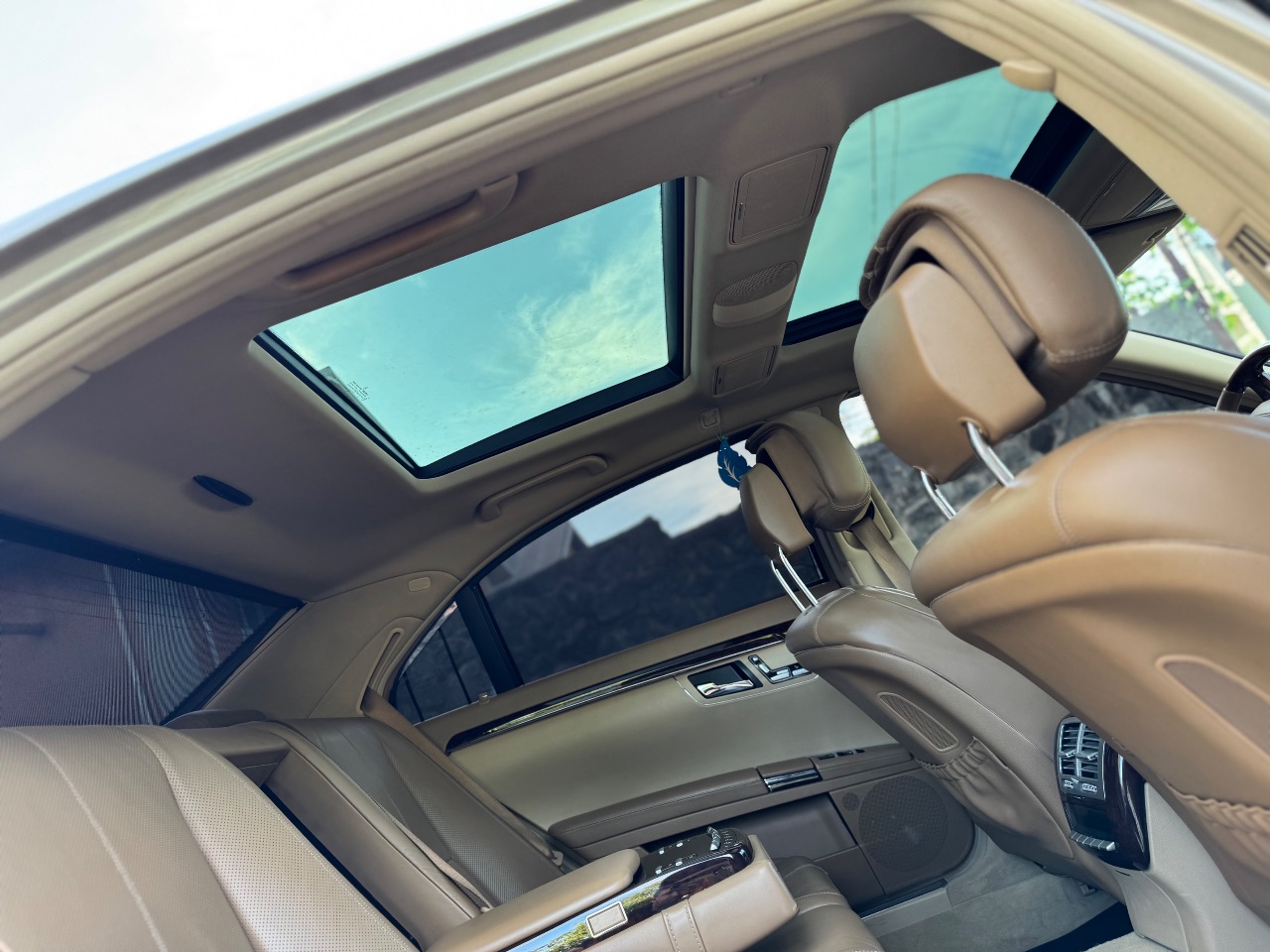 Mercedes-Benz S-Класс - фото 24