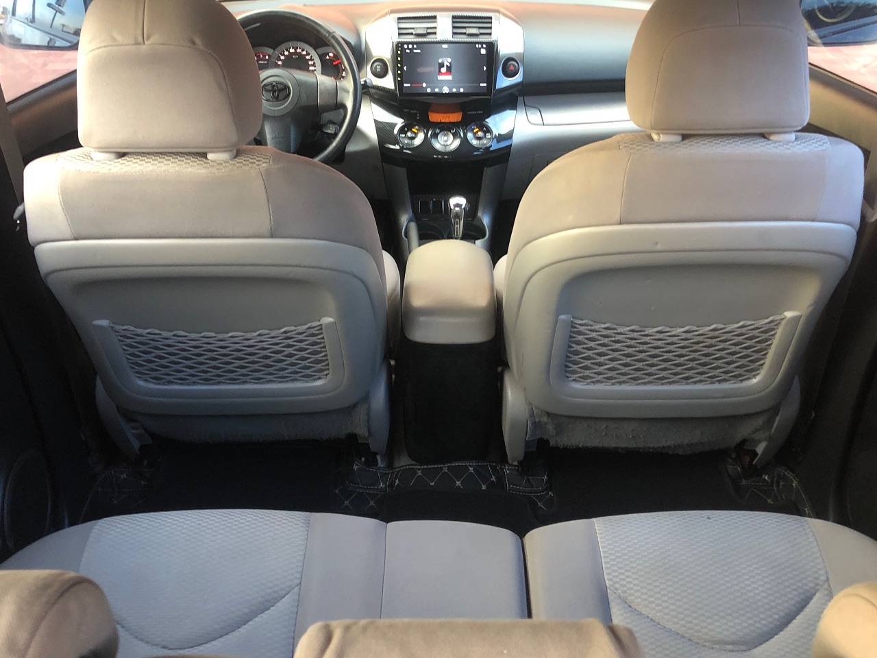 Toyota RAV4 - фото 15