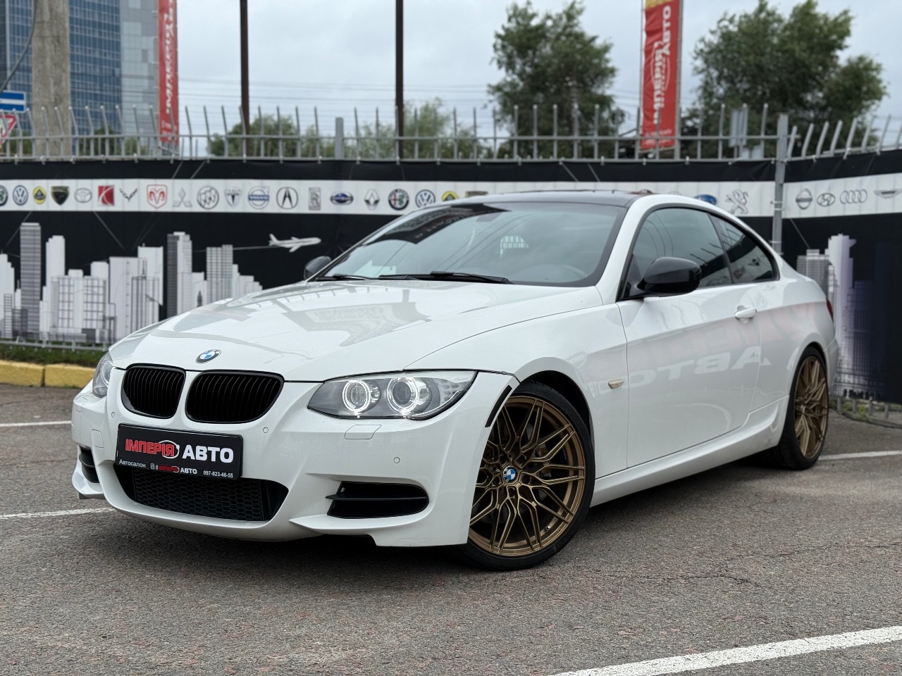 BMW 3 серії - фото 1