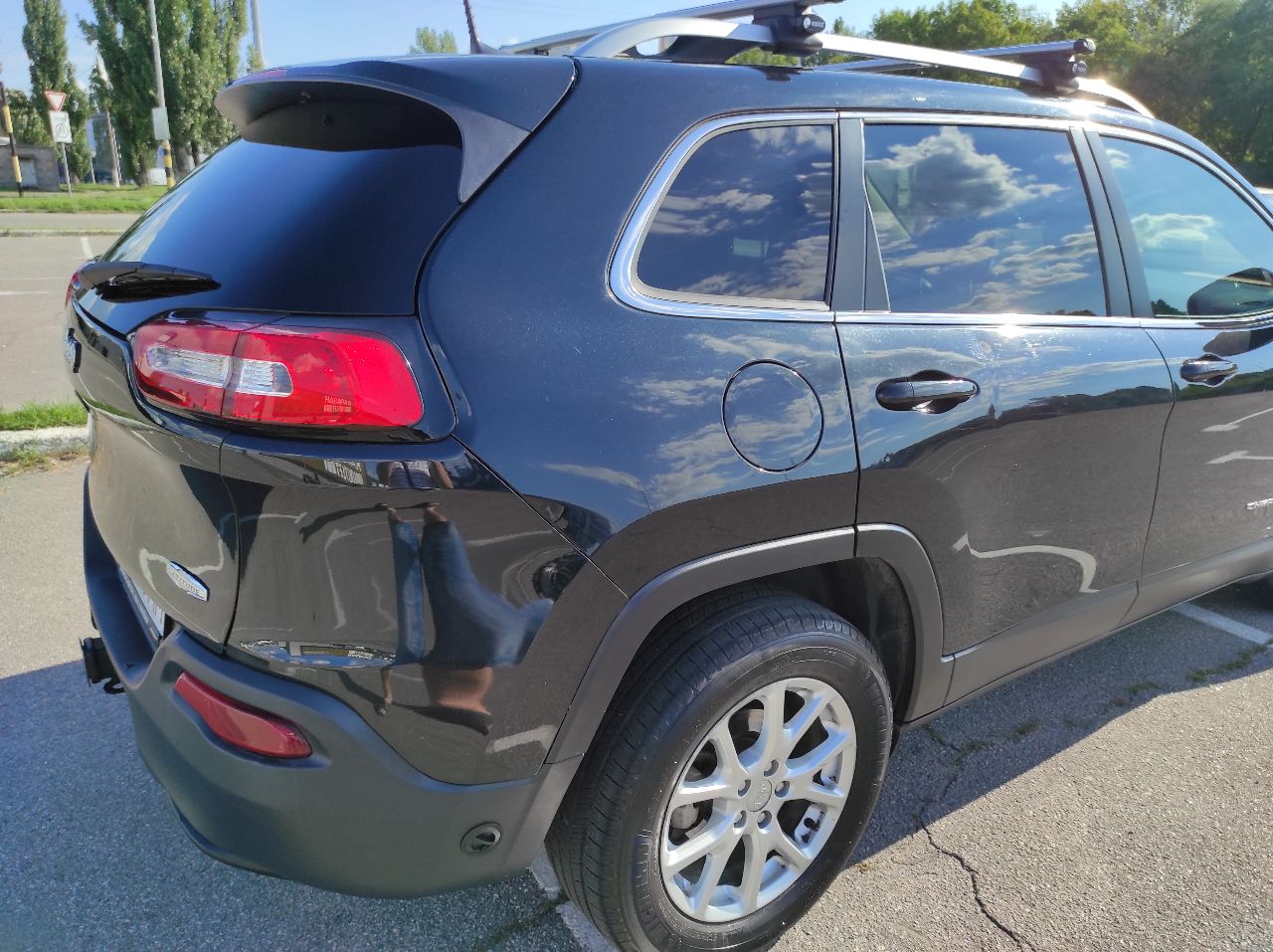 Jeep Cherokee - фото 16