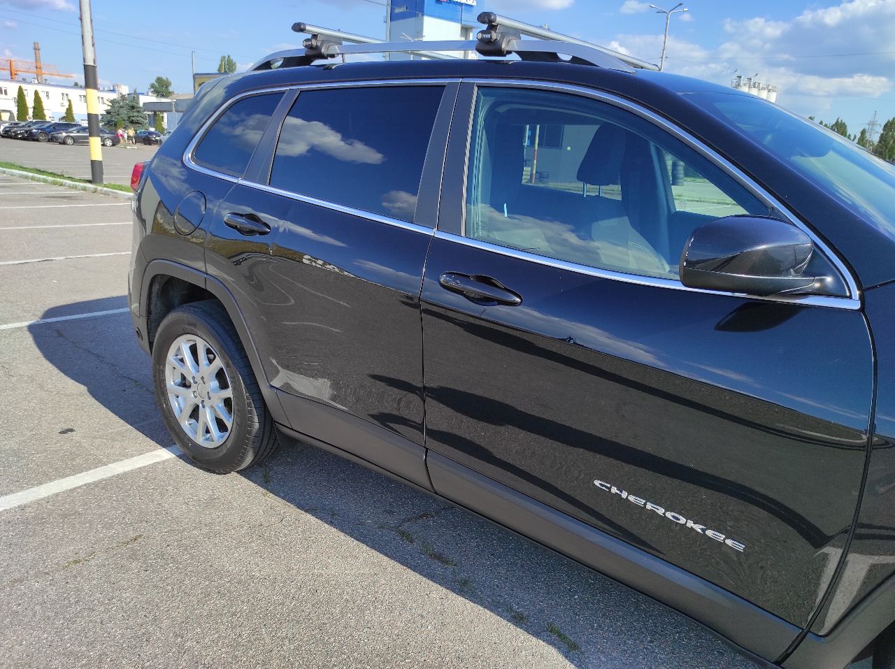 Jeep Cherokee - фото 18