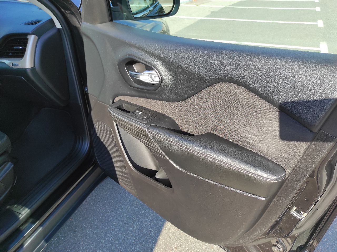 Jeep Cherokee - фото 57